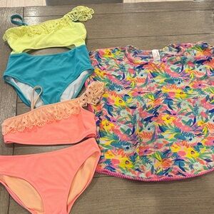 Scalloped Detail Kids Swimwear Set